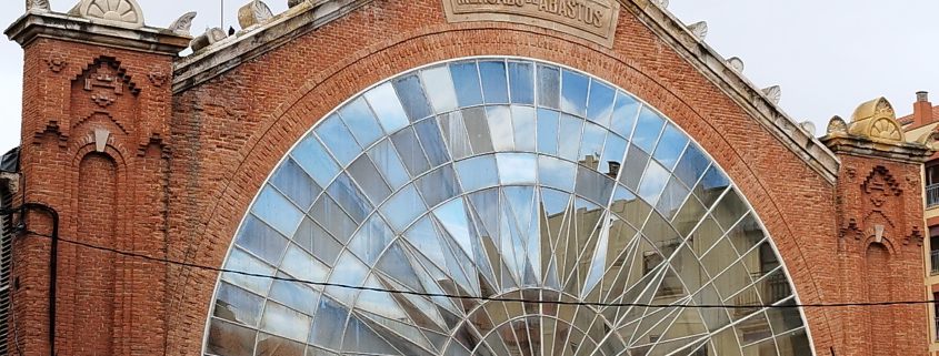 Vista de la fachada del Mercado de Abastos de Zamora